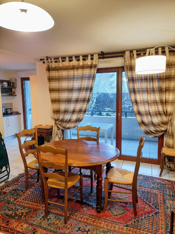 Entre Lac D'Annecy Et Montagnes, Golf Et Parapente A Pieds Talloires Εξωτερικό φωτογραφία